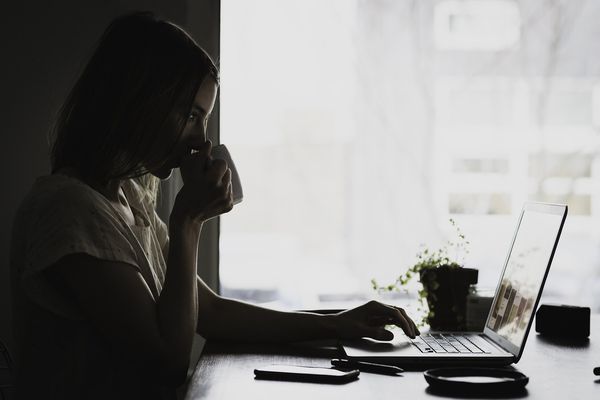 Jak zielone może być Twoja biurko? O przyjaznych dla środowiska akcesoriach biurowych